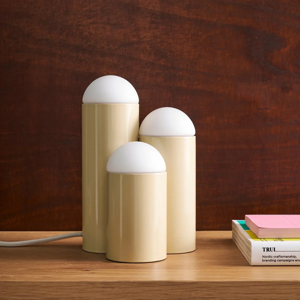 Tafellamp in ijzer en opaline, Quillo