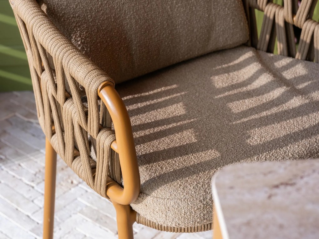 4 Seasons Outdoor Biarritz hoge tuinstoel amber Tuinstoel beige weerbestendig