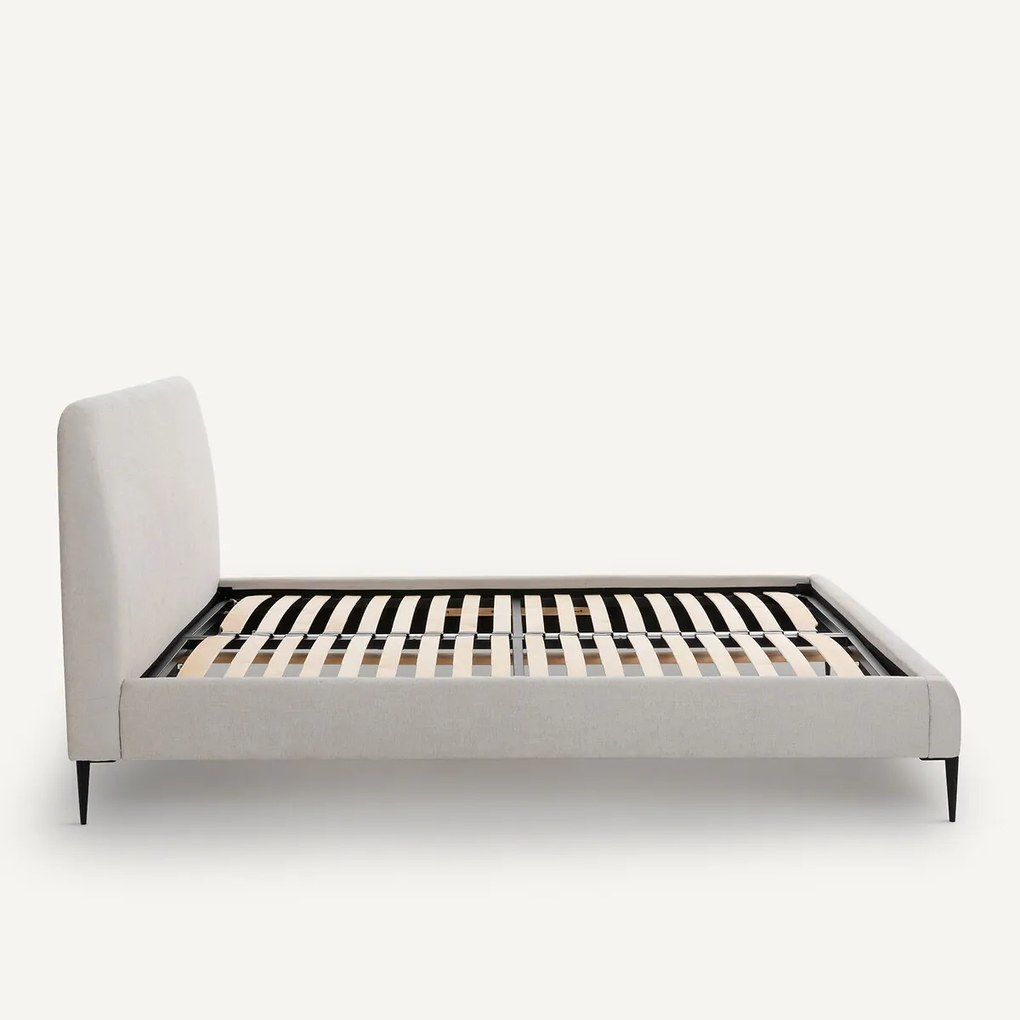 Bed met bedbodem, Oscar design E. Gallina