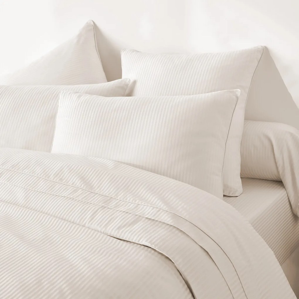 Kussensloop in katoensatijn, 153 draden, Striped Opale