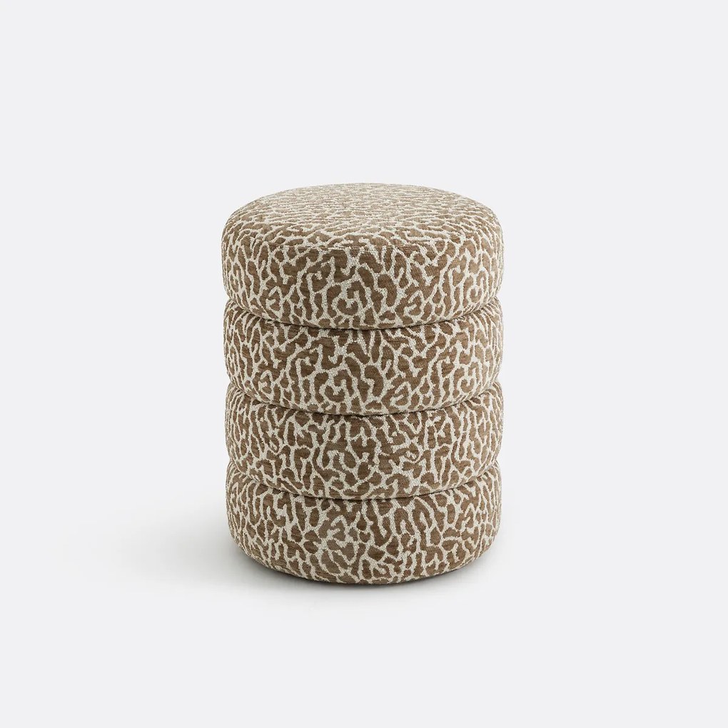 Poef met luipaardprint, Pilou
