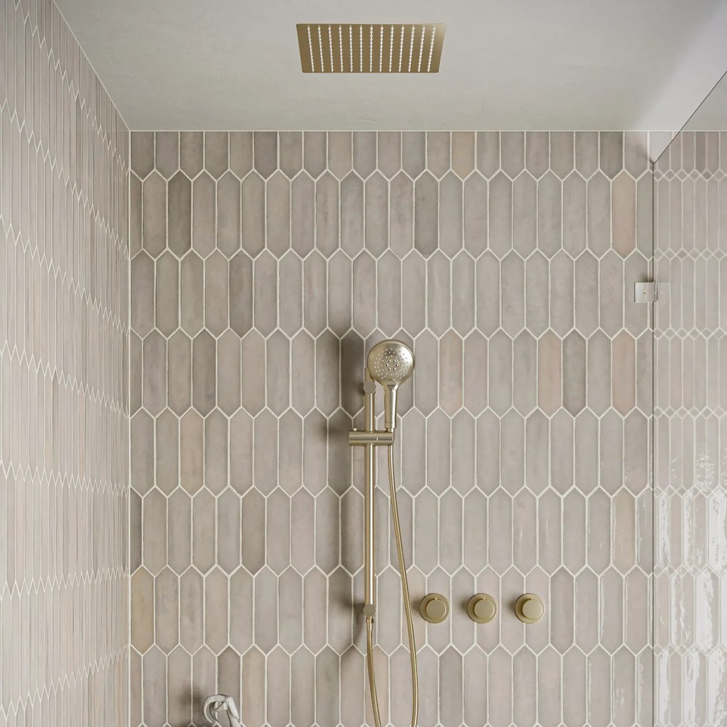 Saniclear Plus inbouw regendouche met inbouw douchekop 30x30cm, glijstang en 2 standen handdouche geborsteld messing - mat goud