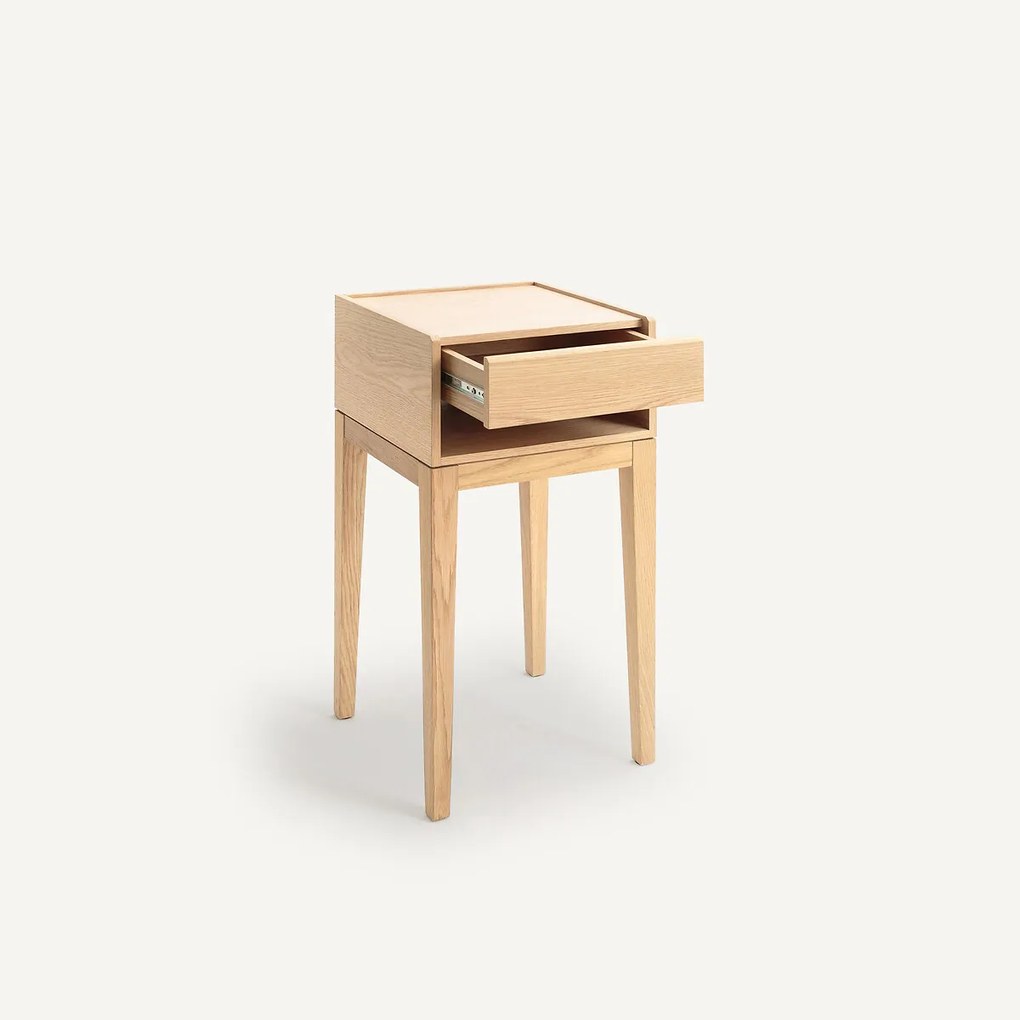 Nachtkastje, massief eiken en fineer, NIZOU, ontwerp Emmanuel Gallina
