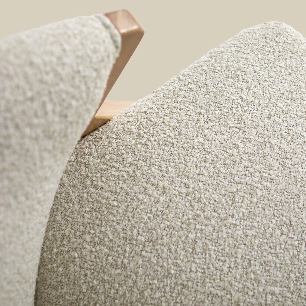 Beige Fauteuil Met Naturel Hout