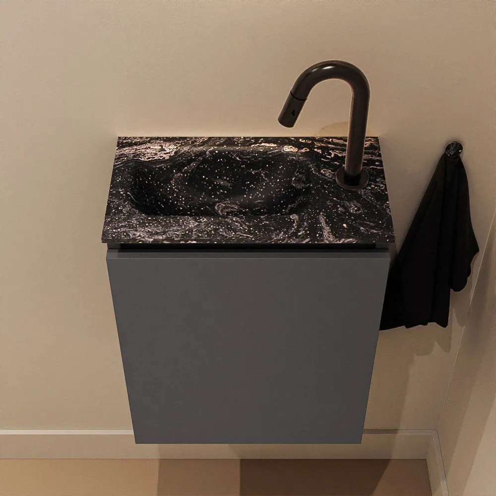 Mondiaz Ture DLux toiletmeubel 40cm dark grey met wastafel lava links met kraangat