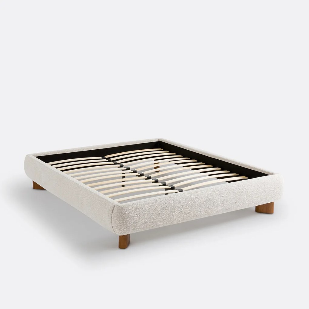 Bed in bouclettestof met lattenbodem, Mila