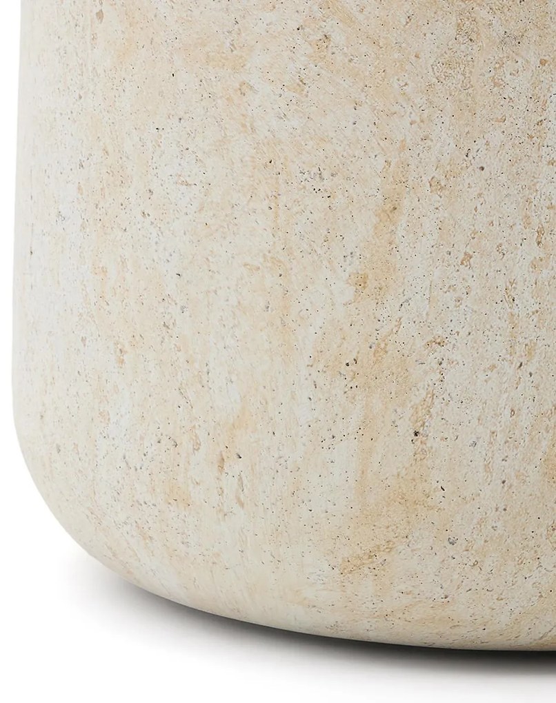 Kave Home Drasi Ronde Bijzettafel Cement Travertin 60 Cm - 60 X 60cm.