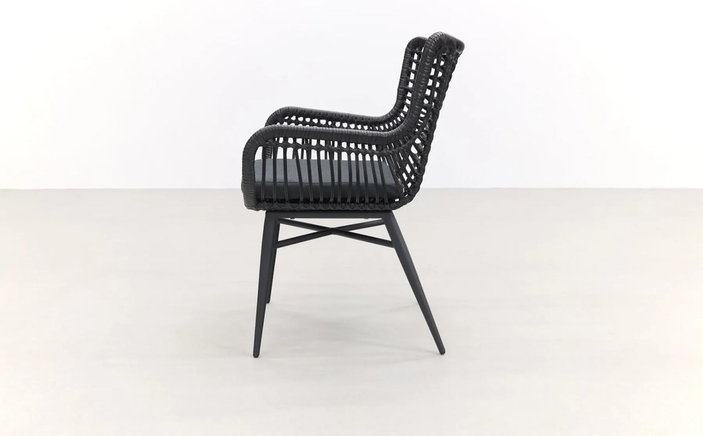 Jasmine Black/Silva 6-persoons ovale dining tuinset 240x115 cm. - Houtlook