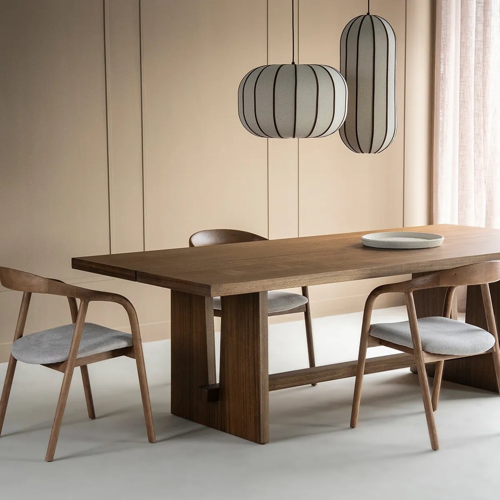 Stijlvolle Walnoot Eettafel 240 - 240 X 110cm.