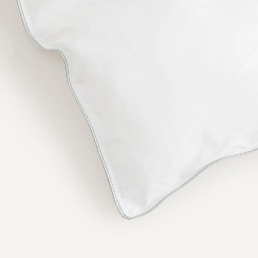 Synthetisch tussendekbed met donseffect