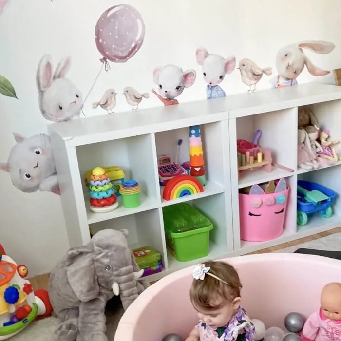 INSPIO Muurstickers - Aquarel dieren achter de commode