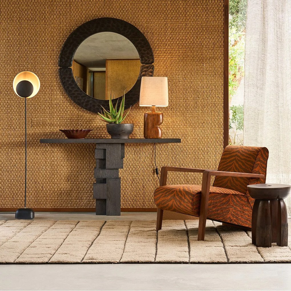 Fauteuil van massief notenhout met stof met dierenprint Sanami