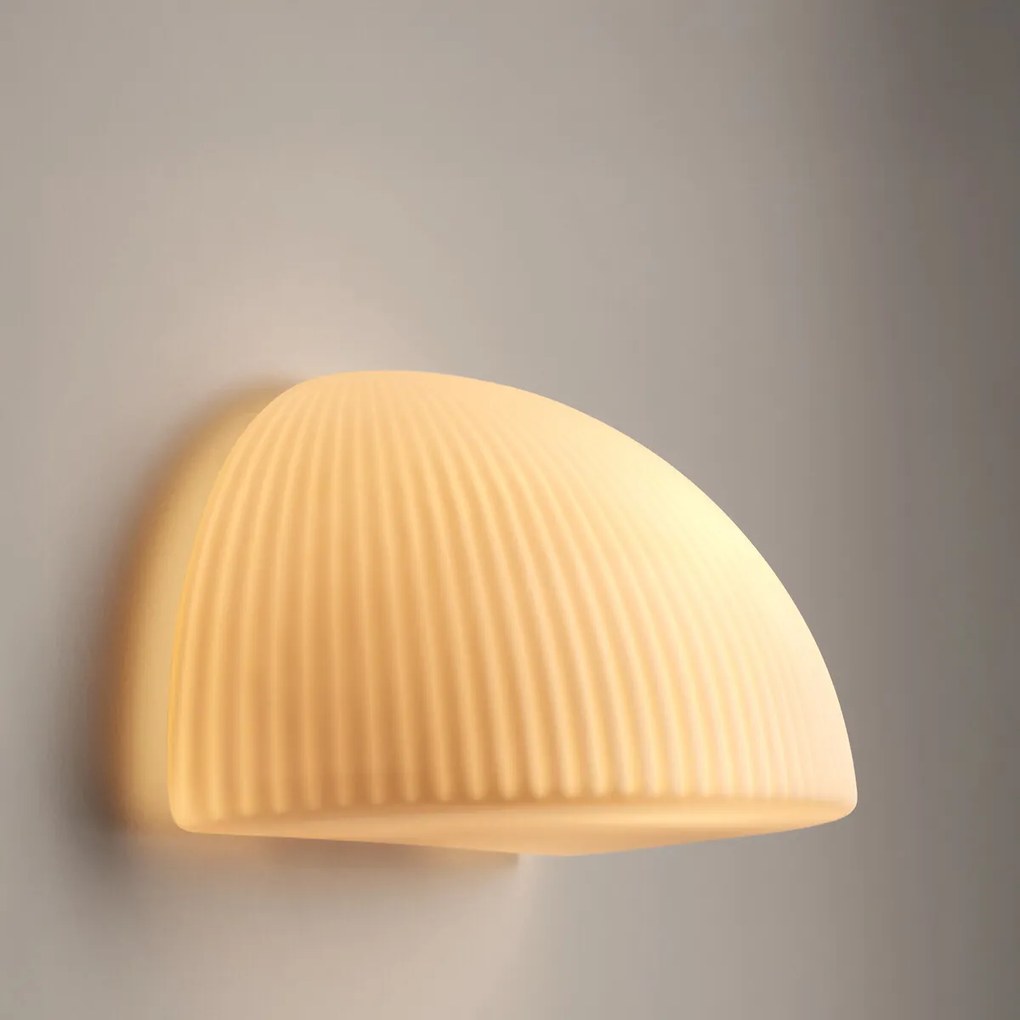 Gestreepte wandlamp van opaline glas, Loulou