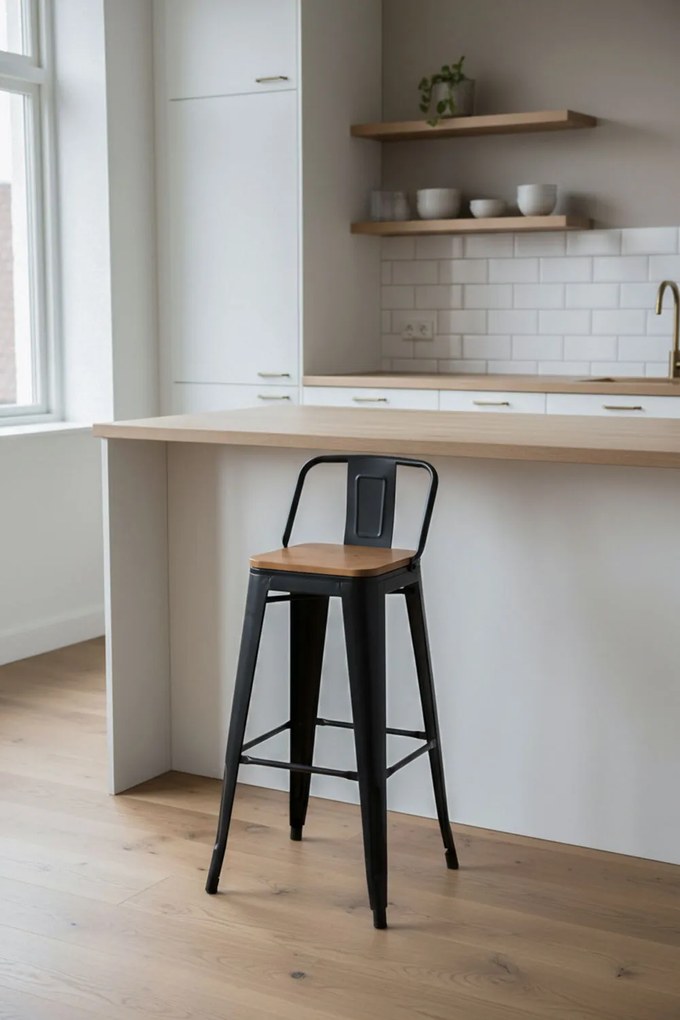 Kruk Torix met rugleuning van natuurlijk hout