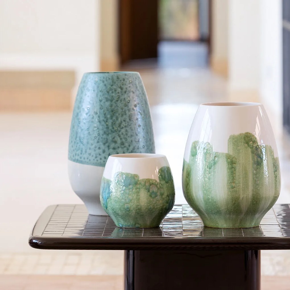 Handgeschilderde vaas van geglazuurd aardewerk, WINGA