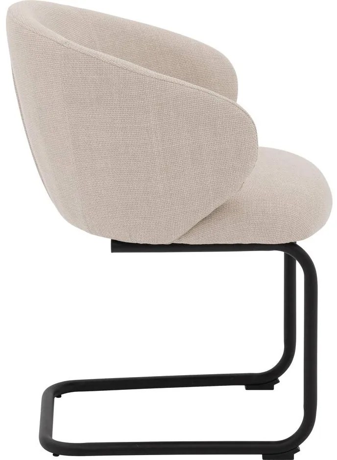 Goossens Stoel Noomi beige stof met armleuning,