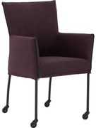 Goossens Eetkamerstoel Funk Zwarte Poten roze stof met armleuning en met wielenZwart skater wiel met zwarte kap, modern design