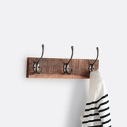 Muurkapstok met 3 haakjes