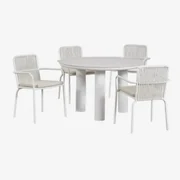 Arken Ronde Tafelset Van Keramiek En Aluminium, Ø120, En Vier Alberta Aluminium Tuinstoelen Met Armleuningen. Beige – Crème - Sklum