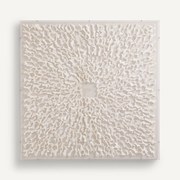 Papier-maché muurkunst onder plexiglas, Sudjo