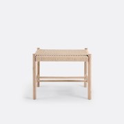 Bank/kruk in koord Taga