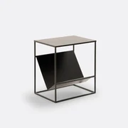 Bijzettafel en magazinehouder, Hiba