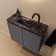 Mondiaz Ture DLux toiletmeubel 60cm dark grey met wastafel lava midden met kraangat