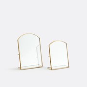 Set van 2 frames, Uyova