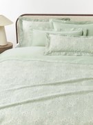 Katoensatijnen dekbedovertrek Leticia met bloemenprint