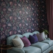 DUTCH WALLCOVERINGS Behang Krisha marineblauw en roze