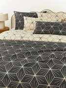 Dubbelzijdig dekbedovertrek Ilda met geometrische print
