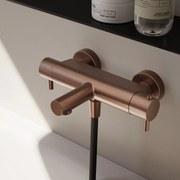Hotbath Cobber thermostatische badkraan met uitloop geborsteld koper PVD
