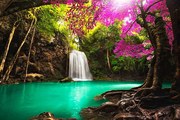 Foto Waterfall in autumn forest, Busakorn Pongparnit