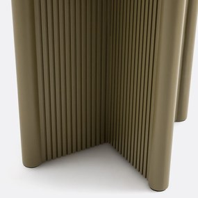 Acacia gefineerd bijzettafeltje, Isaia