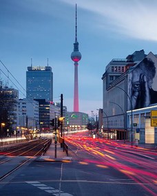 Foto Berlin cityscape with road traffic, spreephoto.de