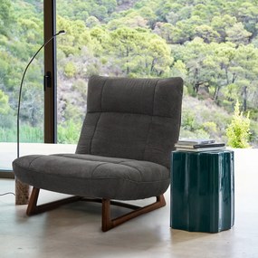 Fauteuil notenhout en geribd fluwelen stof, Lafar