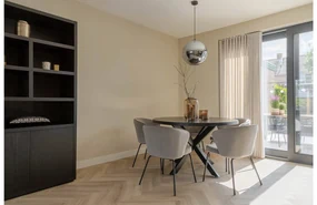 Goossens Eettafel Blade, Strak blad rond 110 x 110 cm 6 cm dik