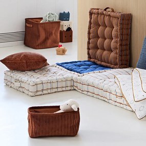 Mand in plissé fluweel, Velvetas