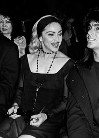 Foto Madonna at the Gaultier show with Steven Meisel, October 1990, Hur, Jean-Luce