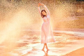Foto Summer fun on splash, Jane Khomi, (40 x 26.7 cm)