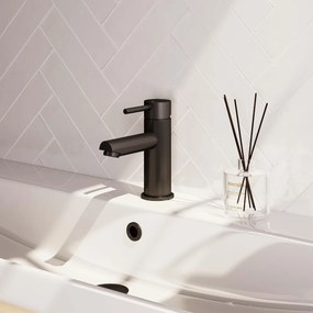 Brauer Black Carving wastafelkraan met lange, ronde handgreep en ColdStart zwart mat