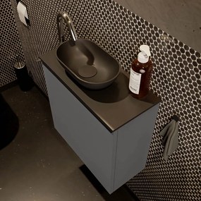 Mondiaz Fowy toiletmeubel 50cm dark grey met zwarte waskom links en kraangat