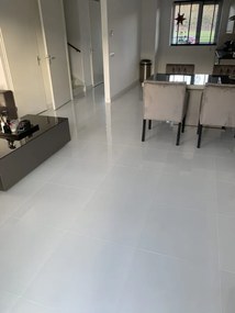 Hoogglans Vloertegel 60x60 Cm Super Wit NR54