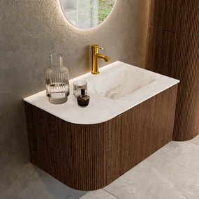 Mondiaz Kurve-dlux 75cm badmeubel ronding links walnut met 1 lade en deur en wastafel grunne kraangat rechts frappe