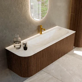 Mondiaz Kurve-dlux 135cm badmeubel ronding links walnut met 1 lade en deur en wastafel big medium kraangat rechts ostra