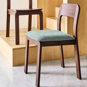 Met massief iepenhout gestoffeerde stoel Talet