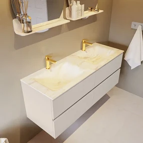 Mondiaz Vica DLux badmeubel 130cm linen 4 lades met wastafel ostra dubbel 2 kraangaten