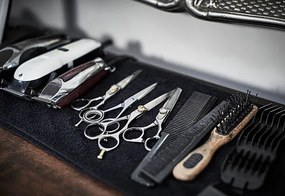 Foto Arrangement of hairdressing tools, Mike Harrington