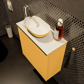 Mondiaz Fowy toiletmeubel 50cm ocher met gele waskom links en kraangat