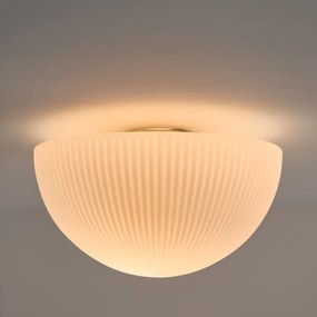 Plafondlamp of wandlamp, in gestreept opaline glas, diameter 33 cm, Loulou